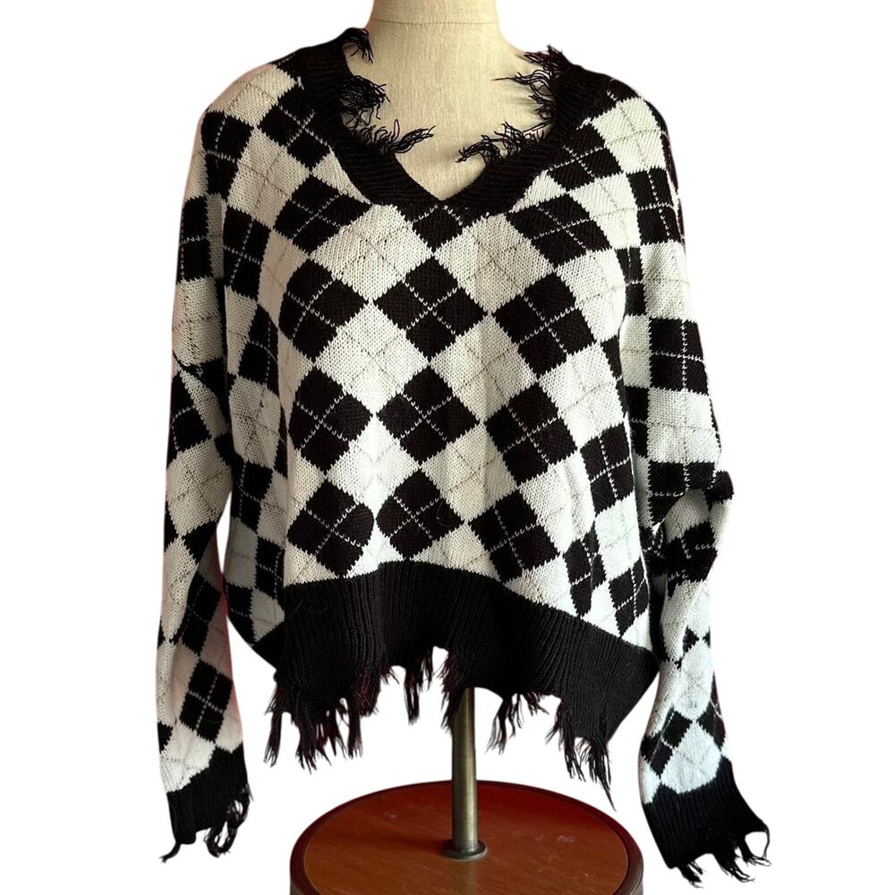 Womens Sweater Size Large Black White Plaid Indie Bohemian Cosplay Statement